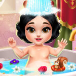 Little Snow White’s Bath